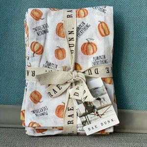 NWT Rae Dunn napkins